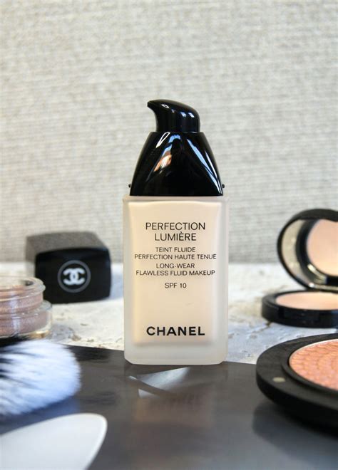 chanel perfection lumiere velvet foundation review|what replaced Chanel perfection lumiere.